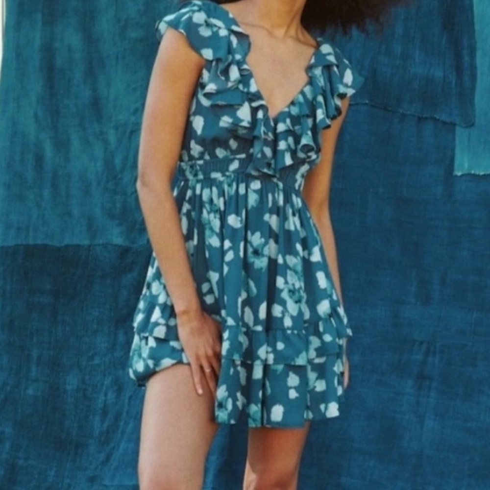 NWT Abercrombie & Fitch Blue Floral Print Ruffle Dress